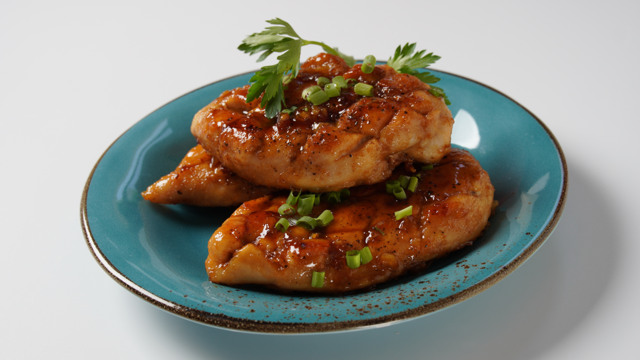 Pechuga de pollo a la plancha con salsa chipotle