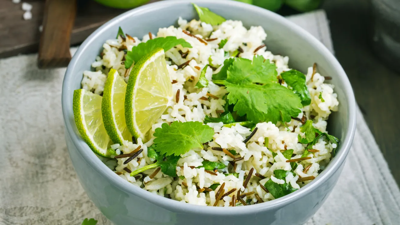 Arroz con cilantro y limón